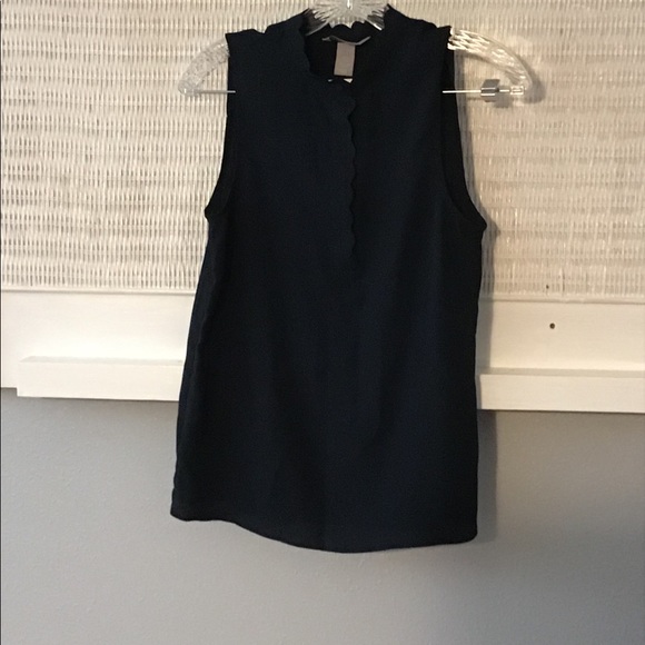 H&M Scalloped Trimmed Blouse (NWT) - Picture 7 of 12